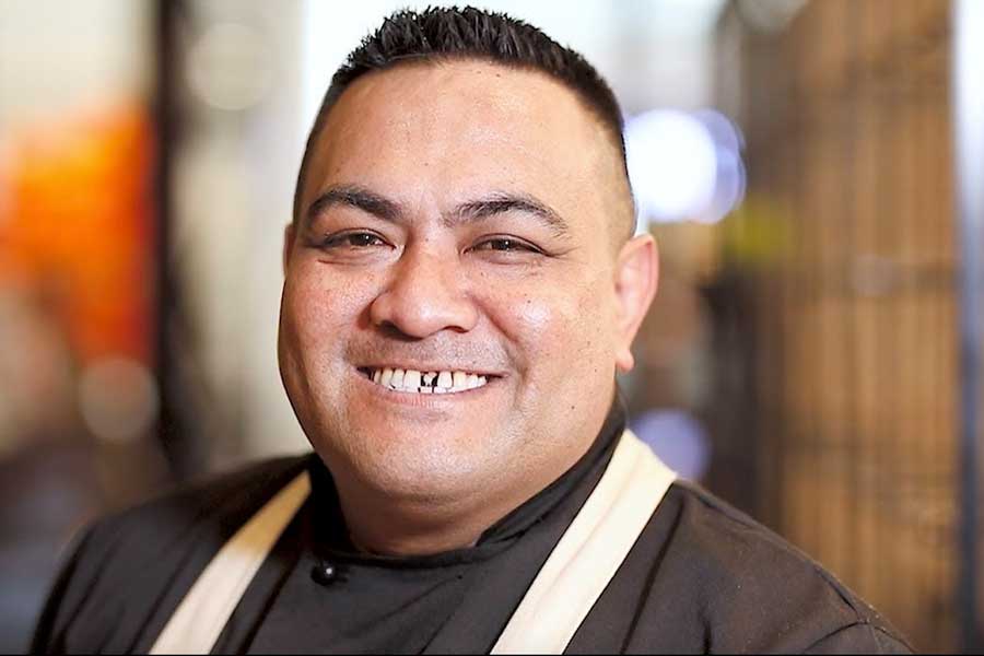 Valu Toloa becomes hospitality hero at Rashays Belconnen feature image